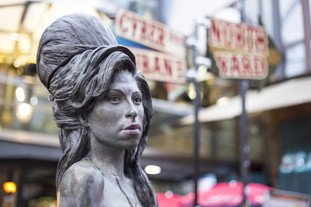 Top 10 Best Songs by Amy Winehouse