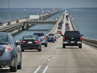 Lake Pontchartrain Causeway (38 km)