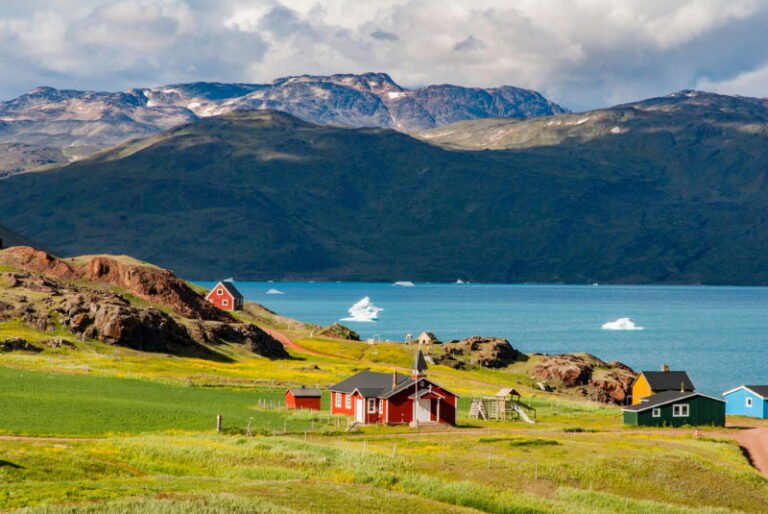 Greenland (2,130,800 km²)