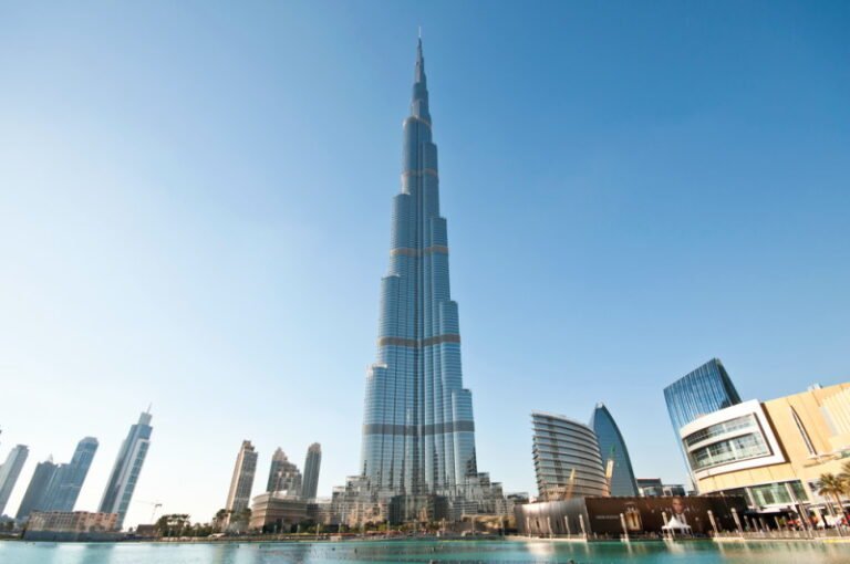 Burj Khalifa (828 m) - Dubai