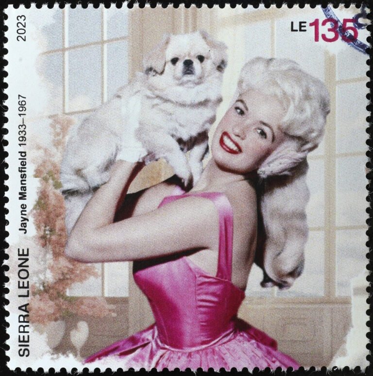 15 Shocking Facts About Jayne Mansfield