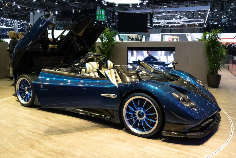 Pagani Zonda HP Barchetta (15 million euros)
