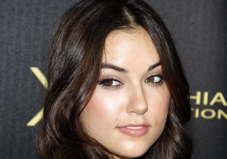 10 Adult Film Stars Who Also Appeared in Hollywood Movies